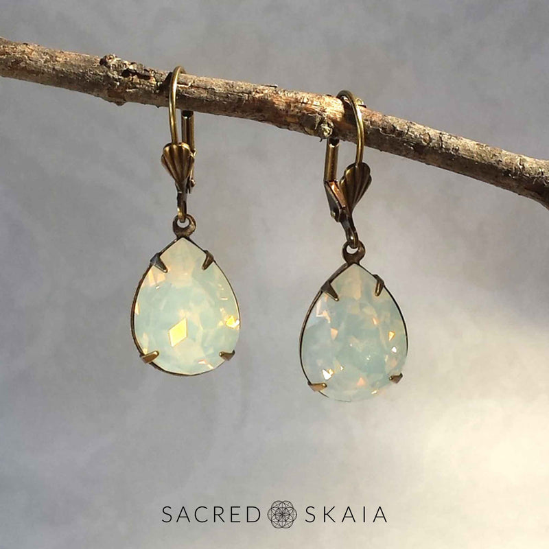 Fortuna Teardrop Earrings in Emerald - Sacred Skaia